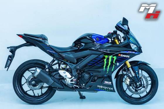 YAMAHA YZF R3 MONSTER ABS 
