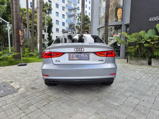 AUDI-A3-1.8 TFSI SEDAN AMBITION 16V 180CV GASOLINA 4P AUTOMÁTICO AUDI-A3-2015