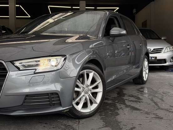 AUDI-A3-1.4 TFSI SPORTBACK AMBIENTE 16V GASOLINA 4P S-TRONIC AUDI-A3-2017