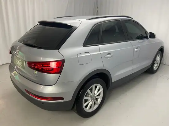 AUDI-Q3-2015