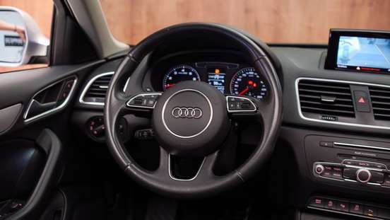 AUDI-Q3-1.4 TFSI AMBIENTE FLEX 4P S TRONIC AUDI-Q3-2018
