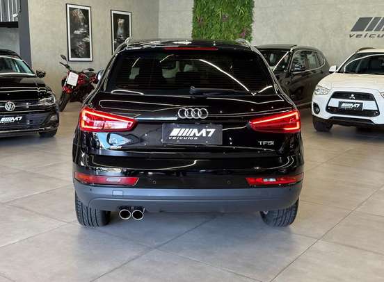AUDI-Q3-2018