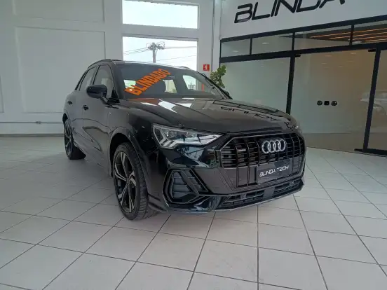 AUDI-Q3-2023