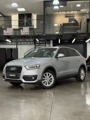 AUDI Q3 2.0 TFSI AMBIENTE QUATTRO 4P GASOLINA S TRONIC