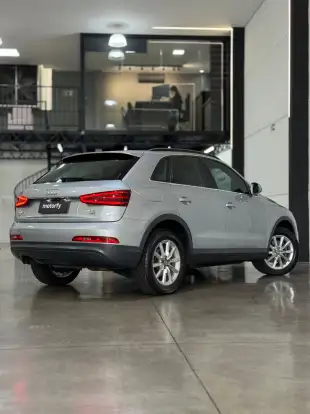AUDI-Q3-2015