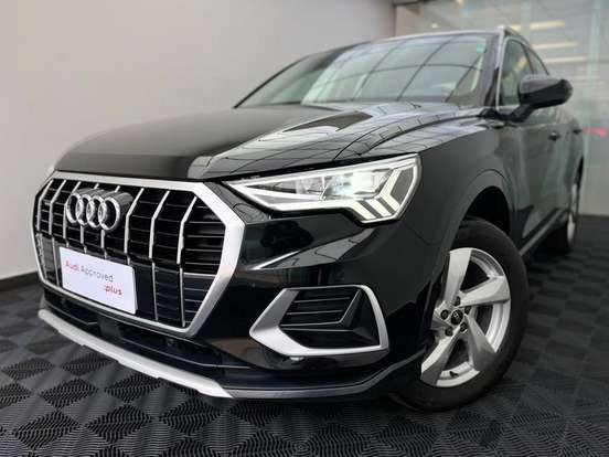 AUDI-Q3-2022