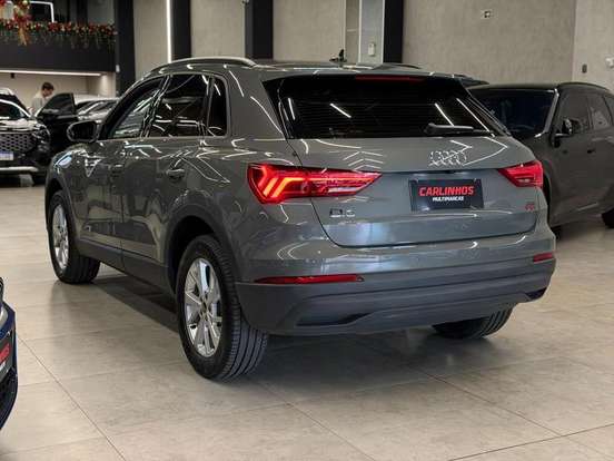 AUDI-Q3-2024
