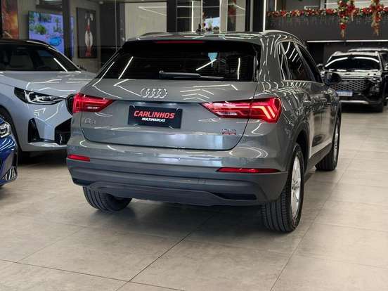 AUDI-Q3-2024