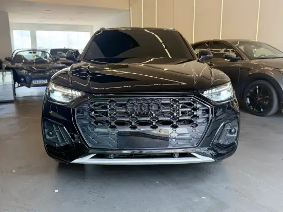 AUDI-Q5-2023
