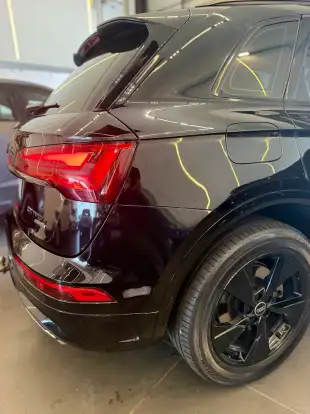 AUDI-Q5-2023