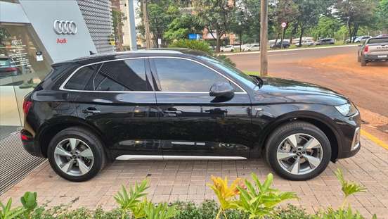 AUDI-Q5-2024
