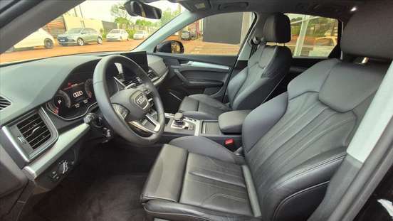 AUDI-Q5-2024