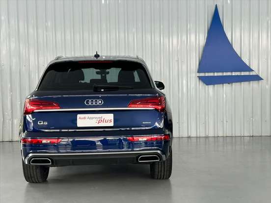 AUDI-Q5-2023