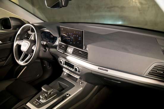 AUDI-Q5-2023