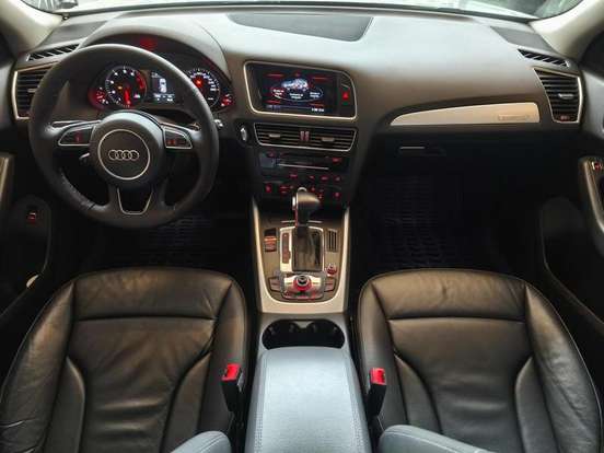 AUDI-Q5-2015