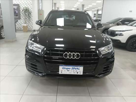 AUDI-Q5-2019