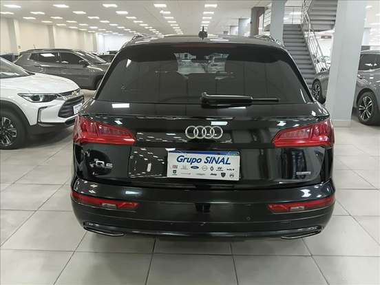 AUDI-Q5-2019