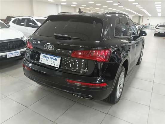 AUDI-Q5-2019