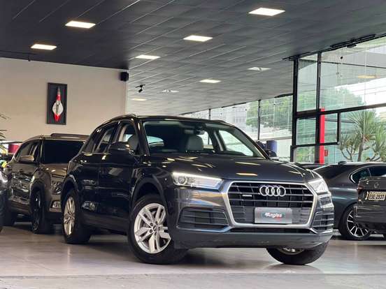 AUDI-Q5-2019