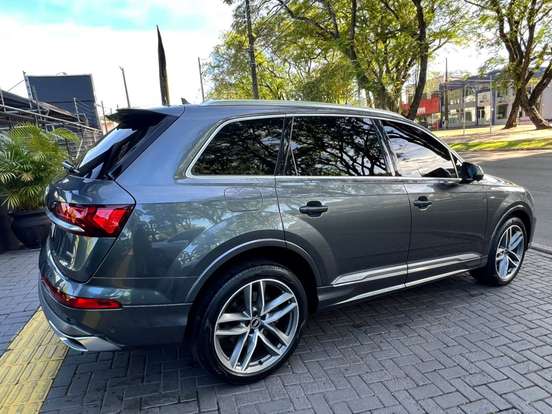 AUDI-Q7-3.0 55 TFSI GASOLINA PERFORMANCE QUATTRO TIPTRONIC AUDI-Q7-2021