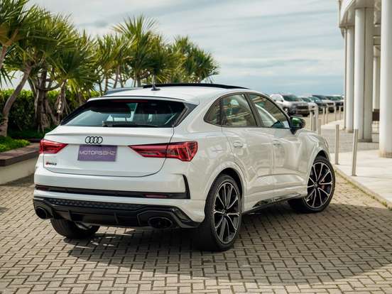 AUDI-RS Q3-2020