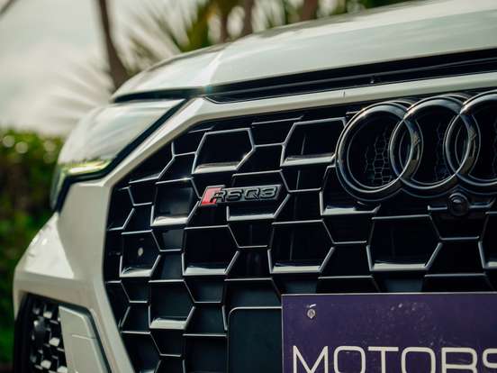 AUDI-RS Q3-2020