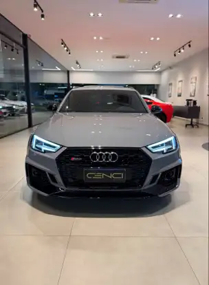 AUDI-RS4-2019