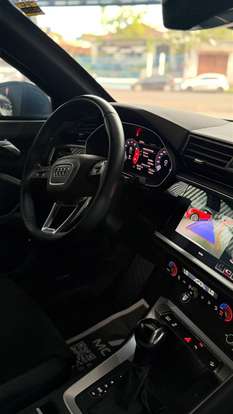 AUDI-Q3-2021