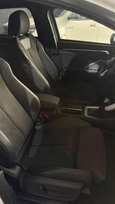 AUDI-Q3-2021