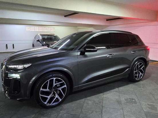 AUDI-Q6 E-TRON-100 KW ELÉTRICO PERFORMANCE BLACK QUATTRO AUDI-Q6 E-TRON-2024