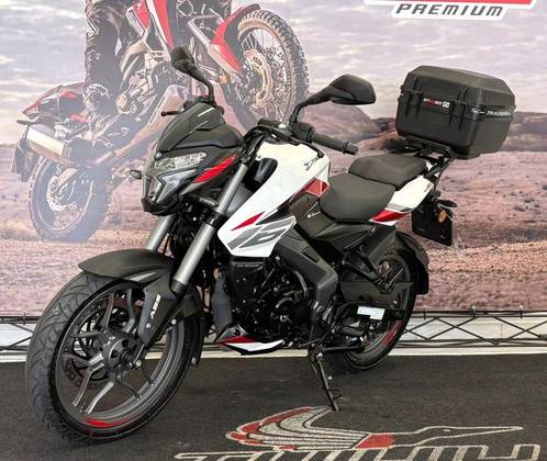 BAJAJ DOMINAR NS160 