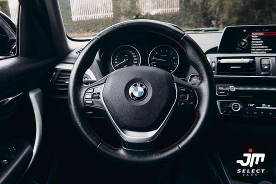 BMW-120i-2015