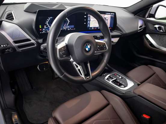 BMW-220i-2025
