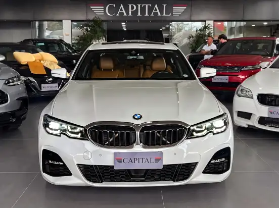 BMW-320i-2021