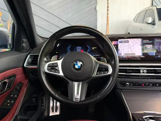 BMW-320i-2023