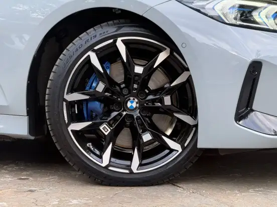 BMW-320i-2.0 16V TURBO FLEX M SPORT AUTOMÁTICO BMW-320i-2025