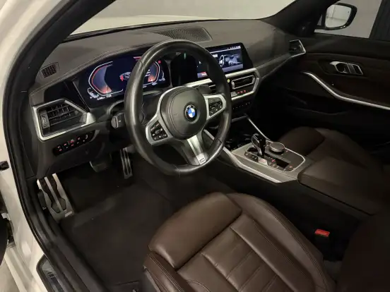 BMW-320i-2.0 16V TURBO FLEX M SPORT AUTOMÁTICO BMW-320i-2022