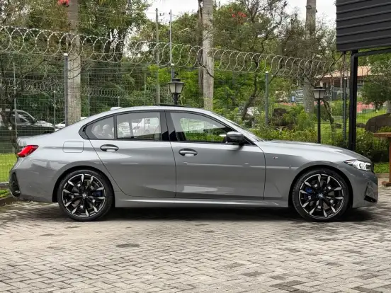 BMW-320i-2026