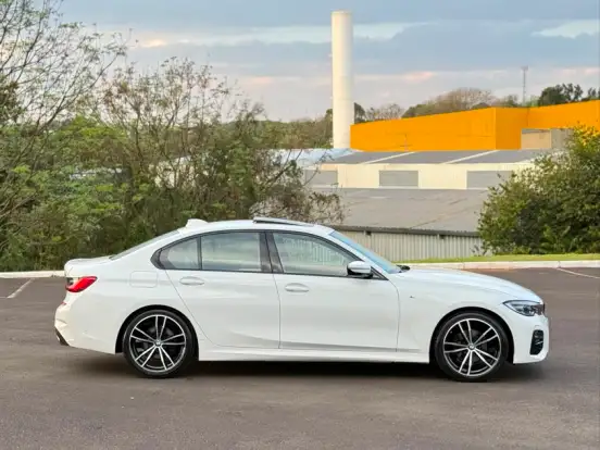 BMW-320i-2.0 16V TURBO GASOLINA M SPORT AUTOMÁTICO BMW-320i-2021