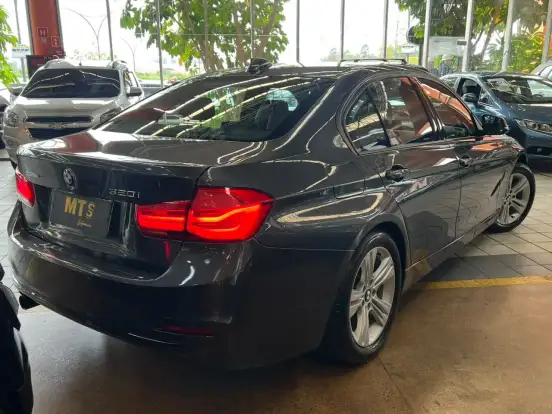 BMW-320i-2.0 SPORT 16V TURBO ACTIVE FLEX 4P AUTOMÁTICO BMW-320i-2017