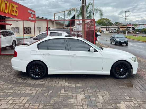 BMW-320i-2.0 16V GASOLINA 4P AUTOMÁTICO BMW-320i-2010