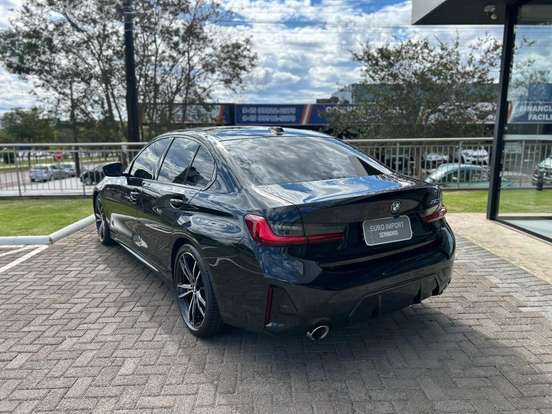 BMW-320i-2024