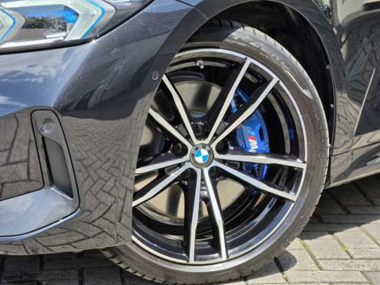 BMW-320i-2.0 16V TURBO FLEX M SPORT AUTOMÁTICO BMW-320i-2024