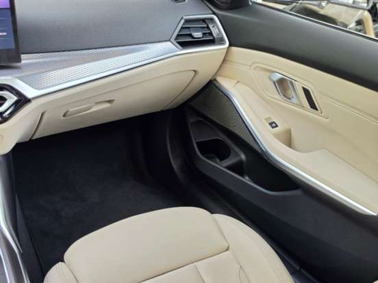 BMW-320i-2.0 16V TURBO FLEX M SPORT AUTOMÁTICO BMW-320i-2024