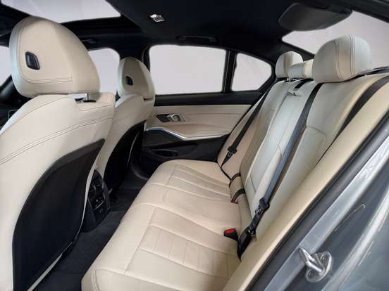 BMW-320i-2025