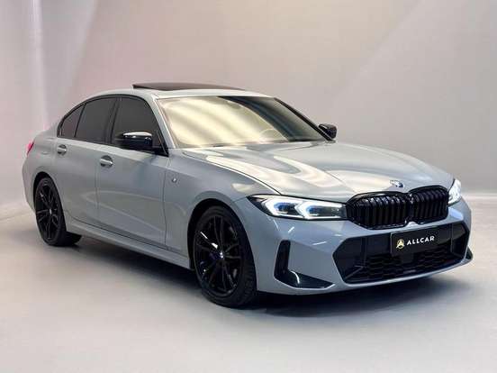 BMW-320i-2023