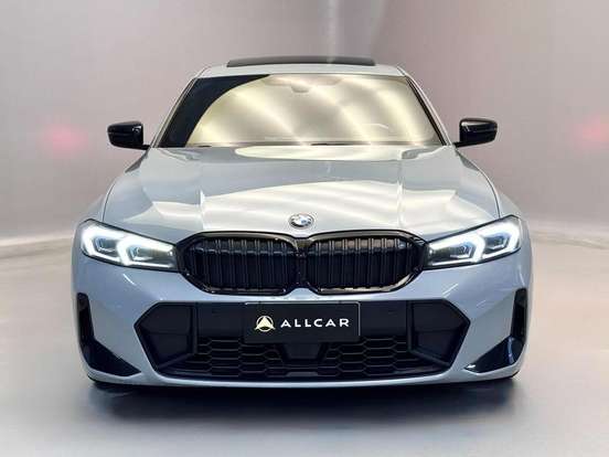 BMW-320i-2023