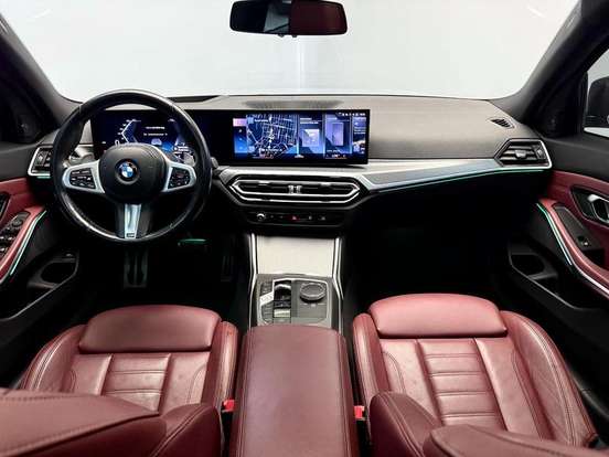 BMW-320i-2023