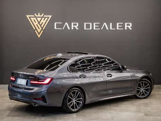 BMW-320i-2.0 16V TURBO GASOLINA SPORT GP AUTOMÁTICO BMW-320i-2020