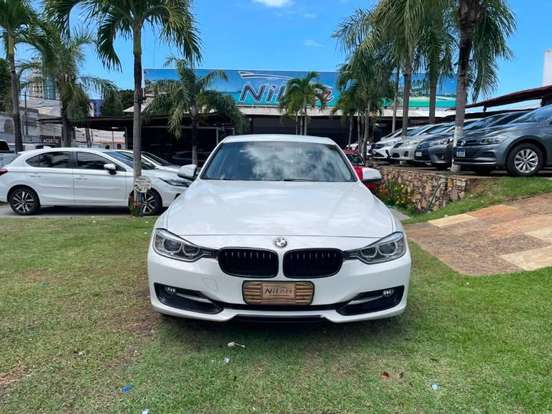 BMW-320i-2015